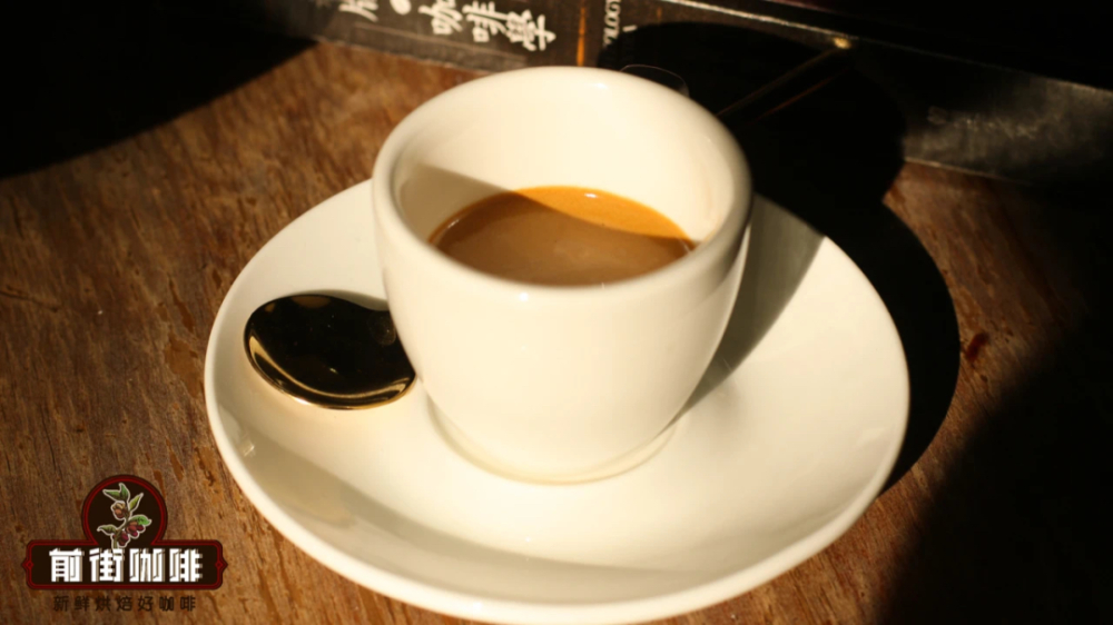 How to distinguish between a cappuccino and a flat white? Analyzing how the coffee base and milk foam thickness affect flavor