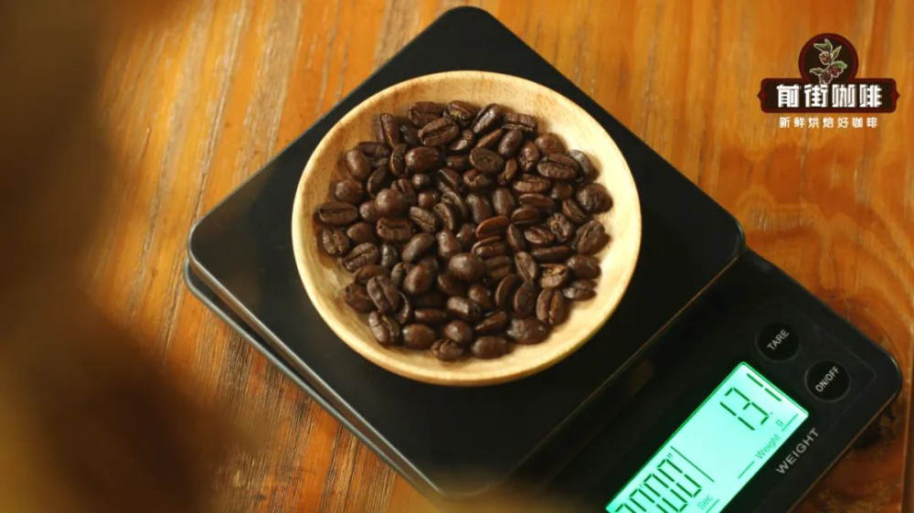 How to Brew Small-Batch Pour Over Coffee? A Full Guide with V30 Dripper Test & Single-Serving Extraction Techniques