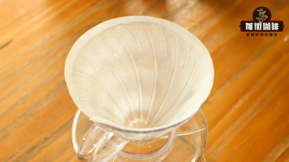 Should you wet the pour over coffee filter paper first? An analysis of three key factors affecting extraction and flavor