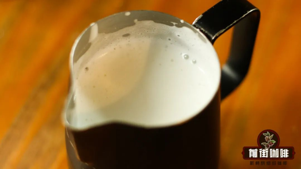 Why does your latte art milk foam always have bubbles? Three-stage frothing technique + key details explained