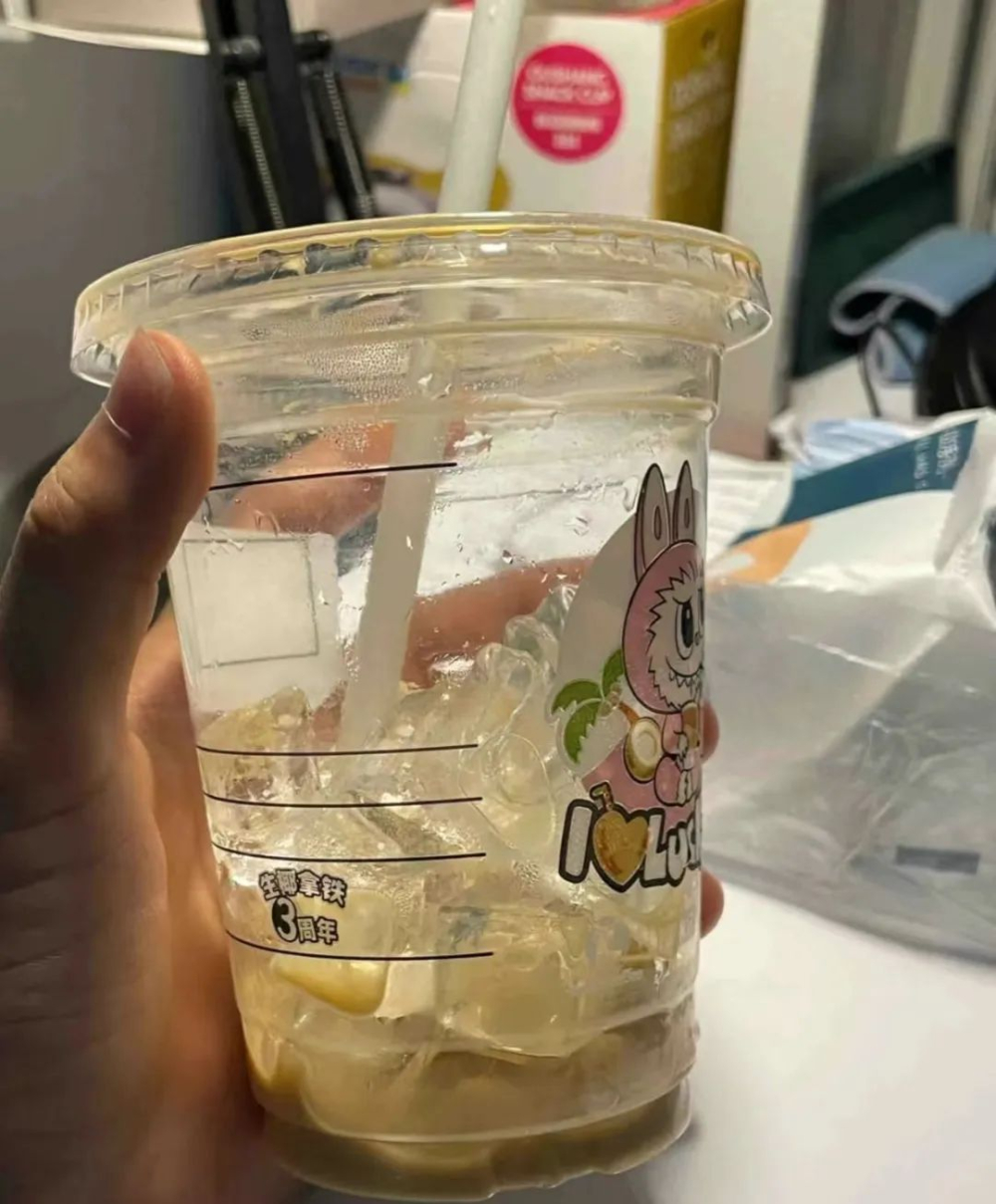 Lukin's iced drink controversy heats up: Threats in order notes become frequent — how to balance employee safety and consumer demands?