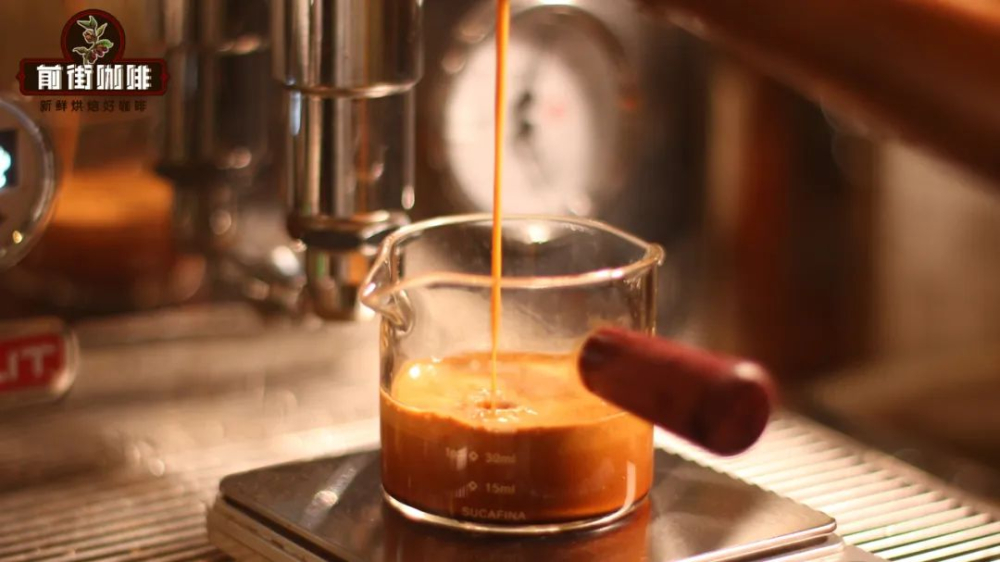 How to distinguish between a cappuccino and a flat white? Analyzing how the coffee base and milk foam thickness affect flavor