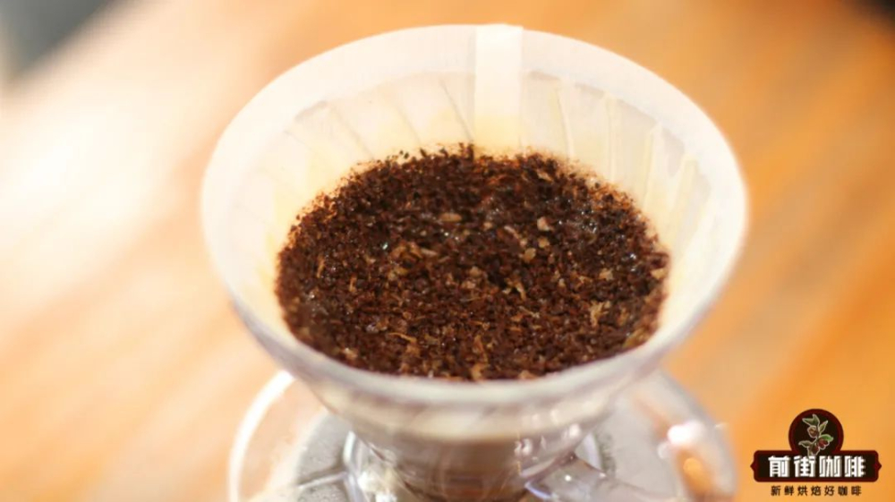 Pour Over Coffee Grind Bed Pitfalls: Three Common Mistakes and How to Fix Them