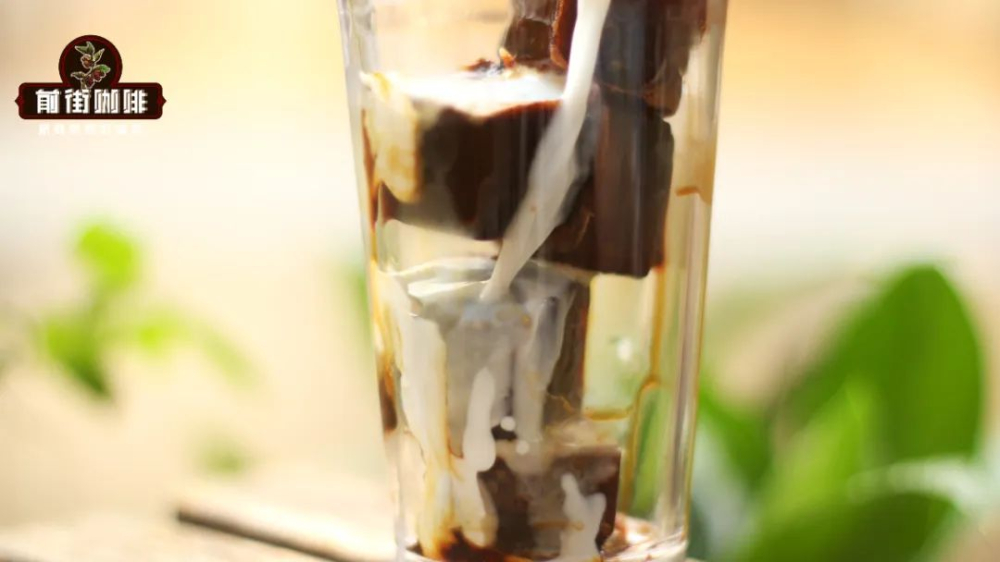 Complete Guide to Making Ice Brick Coffee: Recipe Ratios and Storage Tips for Iced Americano and Latte
