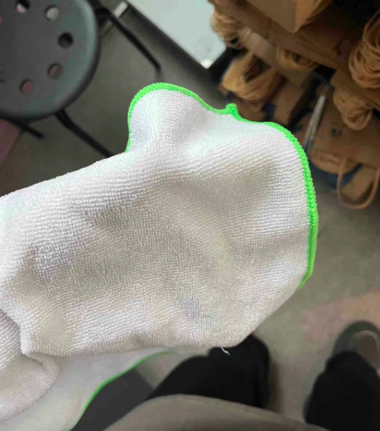 Green foreign objects found in Luckin's lemon drinks！Are they towel fibers or fruit pulp residue?