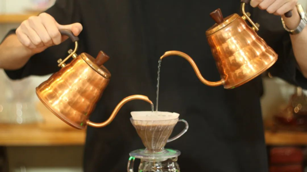 Beginner's Guide to Pour Over Coffee: Avoid 5 Major Extraction Mistakes & Master Flavor Essentials