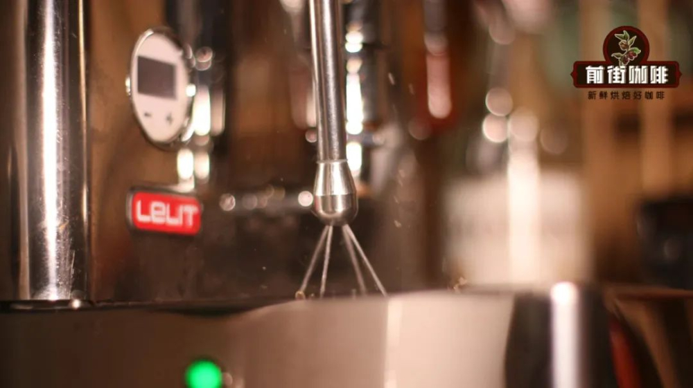 Six Key Details for Steaming Milk for Latte—Professional Baristas’ Secret Pitcher-Pouring Techniques