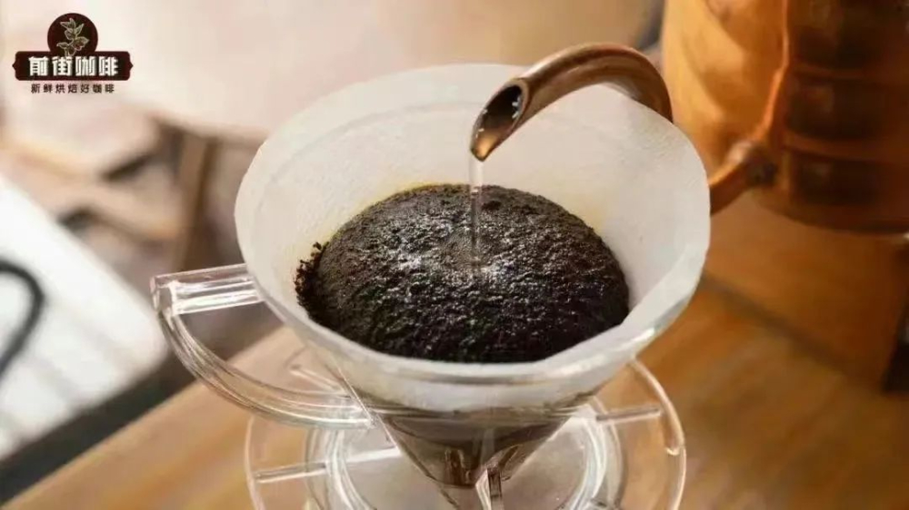 Analysis of High Coffee-to-Water Ratio in Japanese Pour Over: The Relationship Between High-Concentration Low-Extraction Style and Brewing Parameters