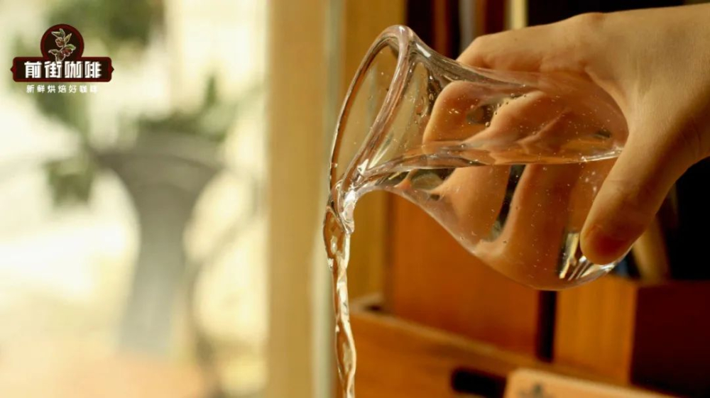 The Ultimate Guide to Pour Over Coffee Extraction: A Practical Analysis of Grind Size, Water Temperature, Water Quality, and Brew Ratio