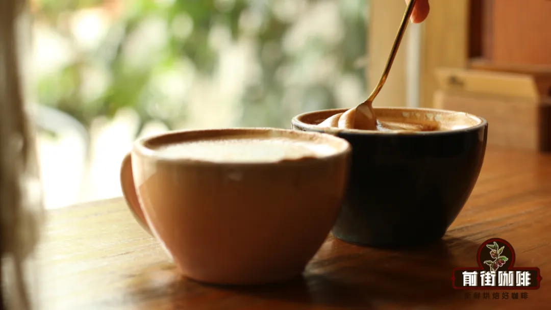 Complete Guide to Making Flavored Lattes: Practical Tips on Syrup Selection and Sweetening Milk Foam