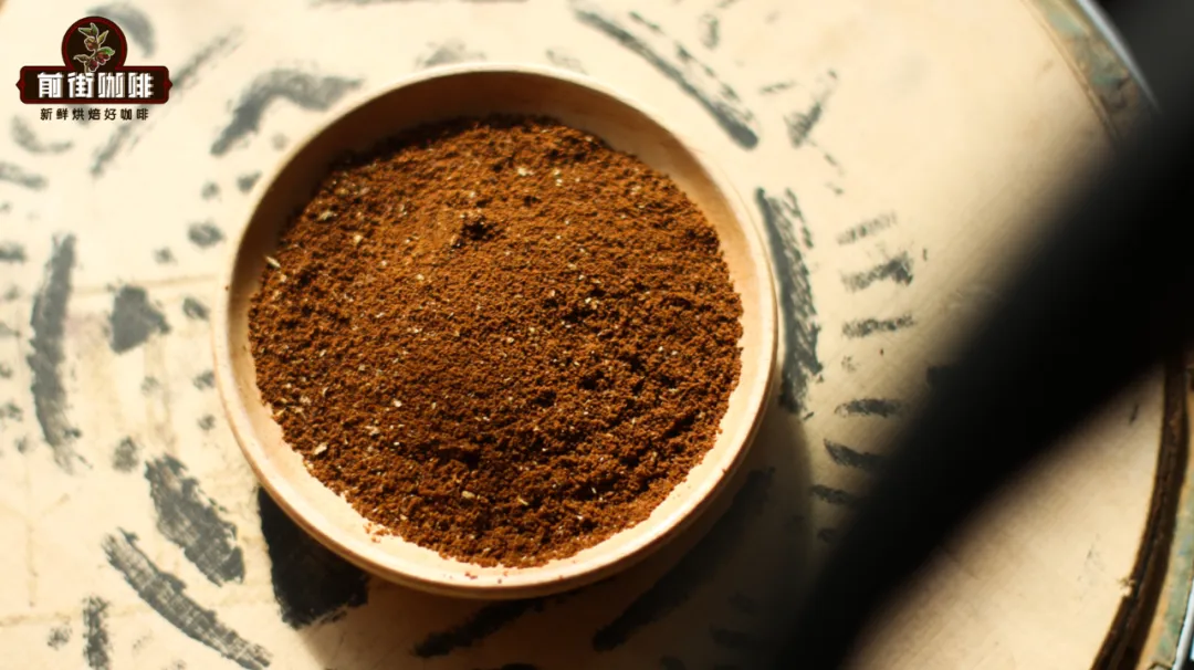Pour Over Coffee Flow Rate and Extraction Time: The Key Impact of Grind Size and Filter Cup & Paper