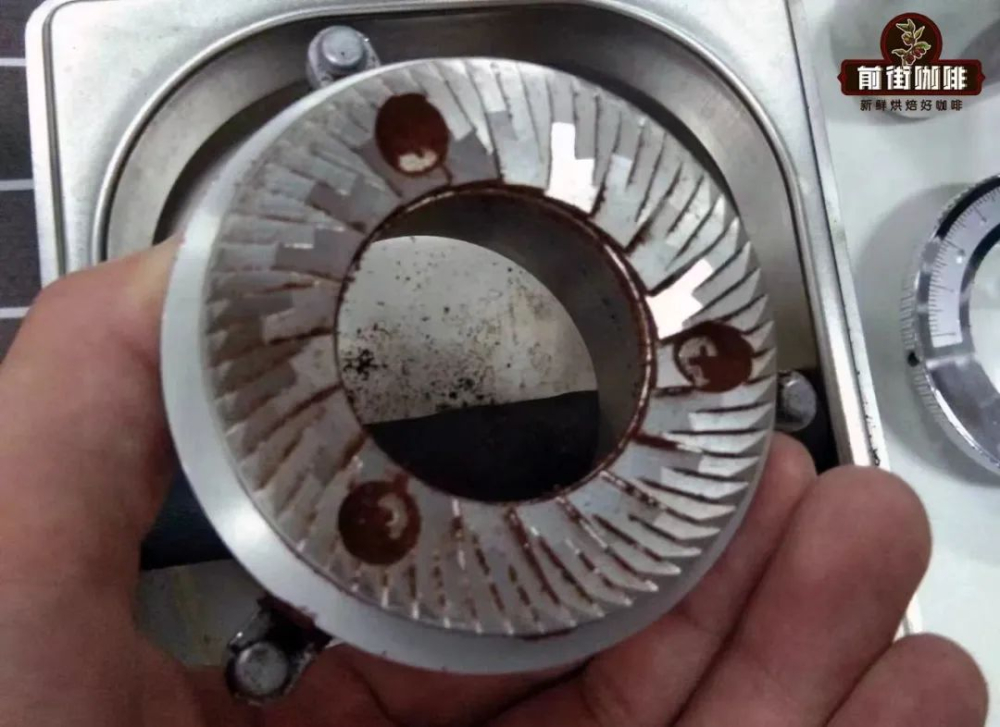Why Wash Coffee Grounds Before Pour Over? Unraveling the Hidden Impact of Residual Coffee Dust and Oils on Flavor