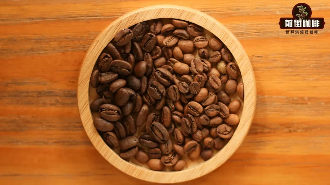 How to Choose Swiss Water Process Decaf Coffee? The Differences Between Arabica vs. Robusta, Natural and Artificial Decaffeination