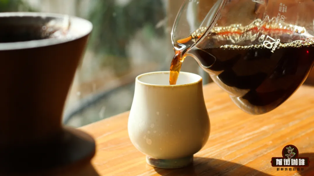 Comparison of the Anqing Wooden Dripper vs. V60 Pour Over | Analysis of Extraction Techniques for Dark Roast Beans and the Impact of Wooden Aroma