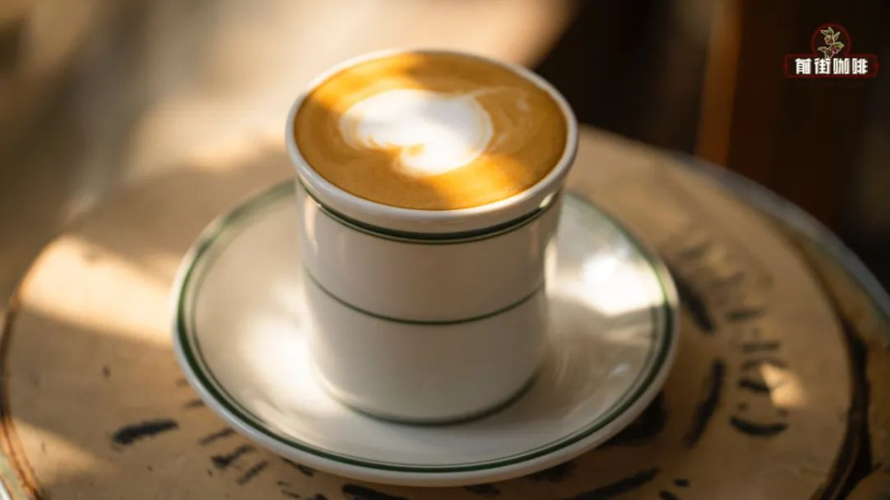 How to choose between a latte and a flat white? Understand the espresso base, milk foam thickness, and hot drink limitations all at once