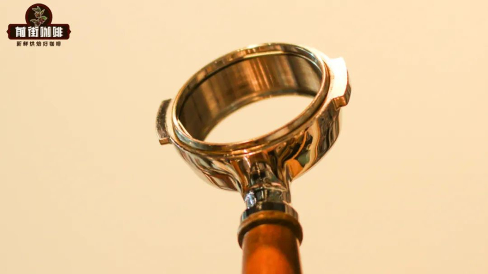 How to Choose Between a Bottomless and Split-Flow Handle? A Comprehensive Analysis of Extraction Stability, Crema Retention, and Ease of Cleaning