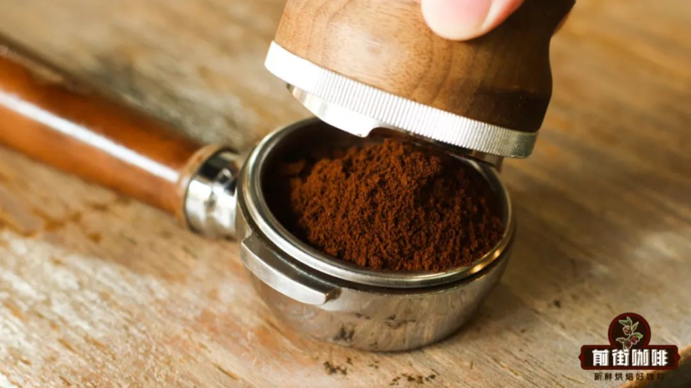 The Complete Guide to Distributing and Tamping Espresso Coffee Pucks: Key Steps to Avoid Channeling