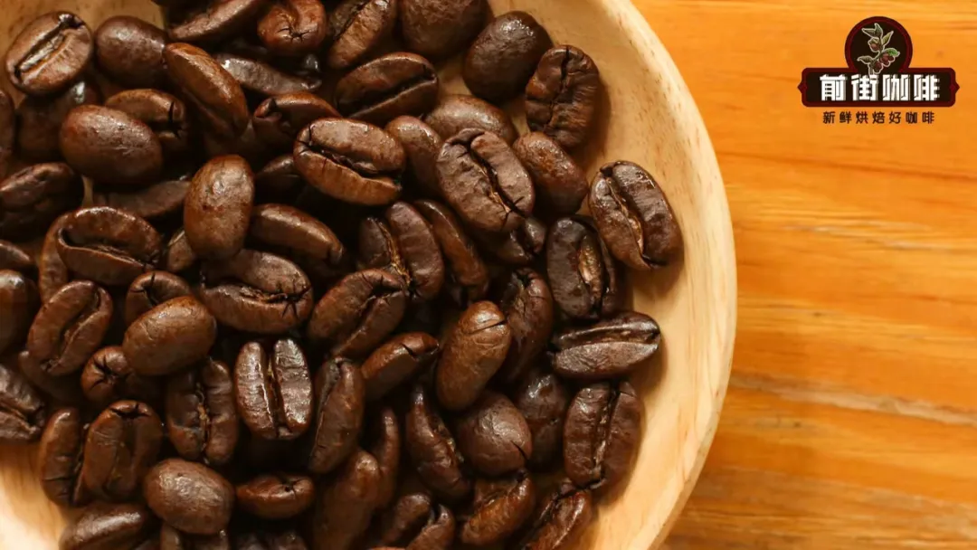 Where does the smoky flavor in coffee come from? A comprehensive guide to the differences between dark and light roasts and charcoal-roasted coffee