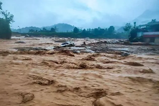 Landslides in Kerala, India severely damage coffee-growing regions, red alert for Robusta supply in the new season