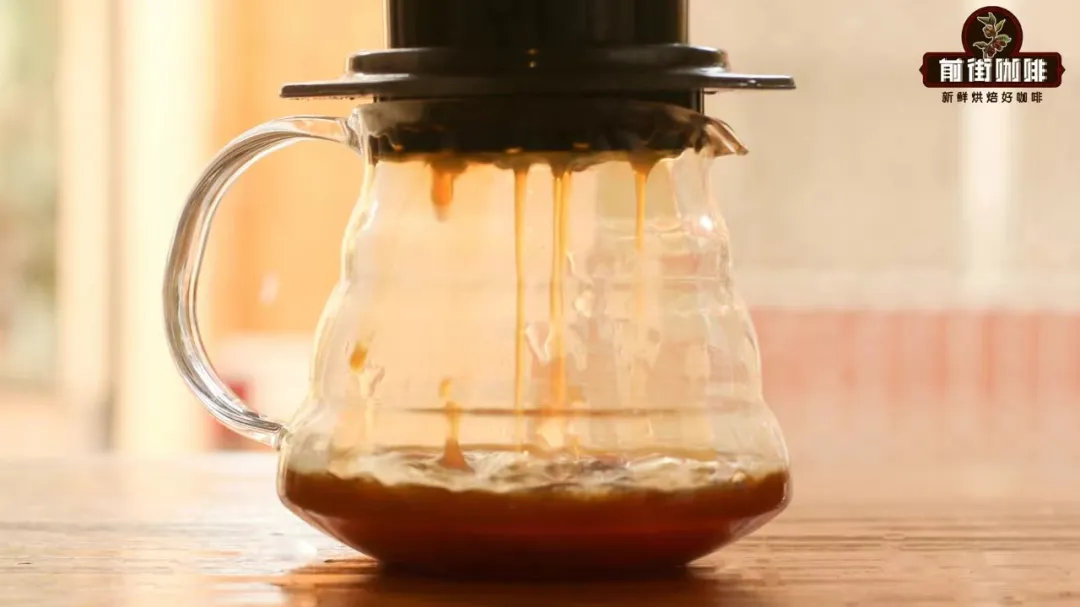 Where does the crema in espresso come from? Why doesn’t pour over have an oily layer? Exploring the causes of coffee oils and equipment choices