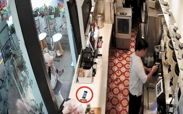 Milk tea shop staff member swapped QR code to steal 40,000 yuan, detained; how can coffee shops prevent internal control loopholes?