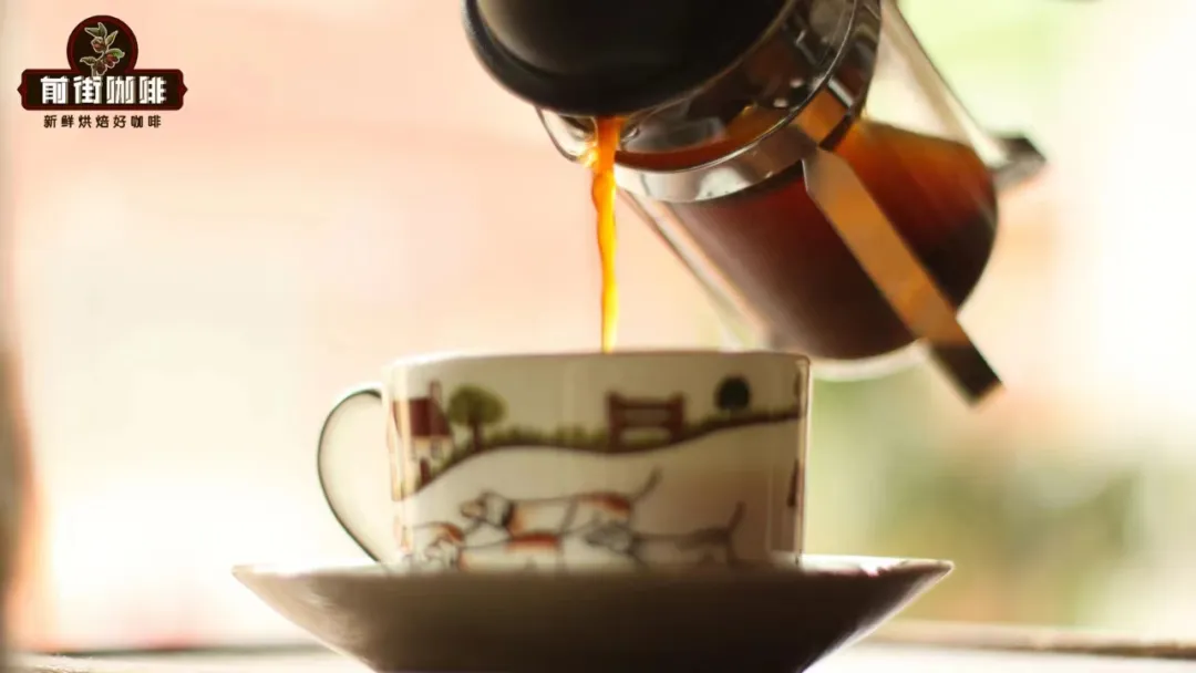 Immersion Brewing vs Pour Over Coffee: Is the Clever Dripper More Forgiving? A Beginner's Guide