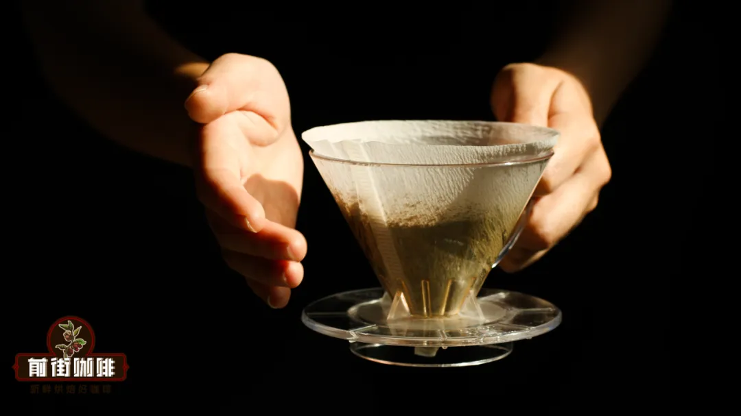 Pour over filter cones prone to clogging when tapping in coffee grounds? Unveiling the truth behind fine particle sedimentation and over-extracted flavors