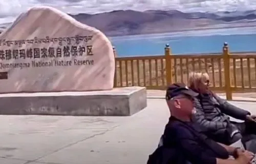 The truth behind the Tibet Everest coffee €4 controversy: A firsthand account of clearly priced 25 RMB at 4,700 meters above sea level