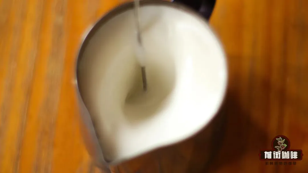 What’s the difference between a cappuccino and a latte? A complete guide to iced cappuccino recipes and milk frothing techniques