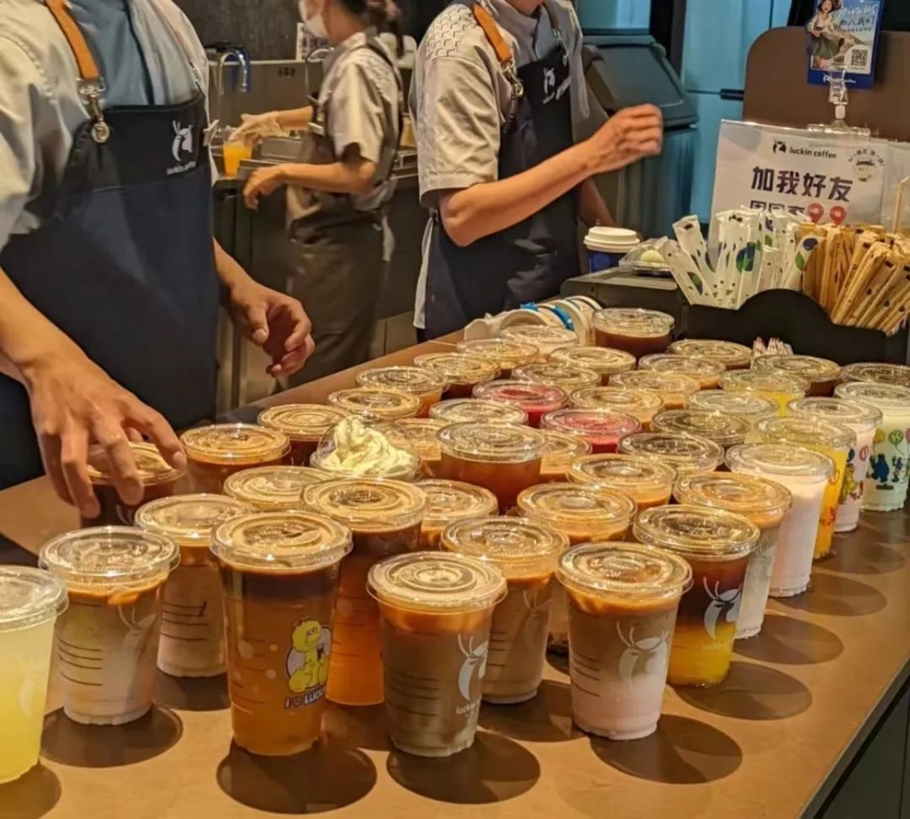 Lucky Coffee Barista’s Personal Experience: A Comprehensive Analysis of Physical Changes and Occupational Health Risks