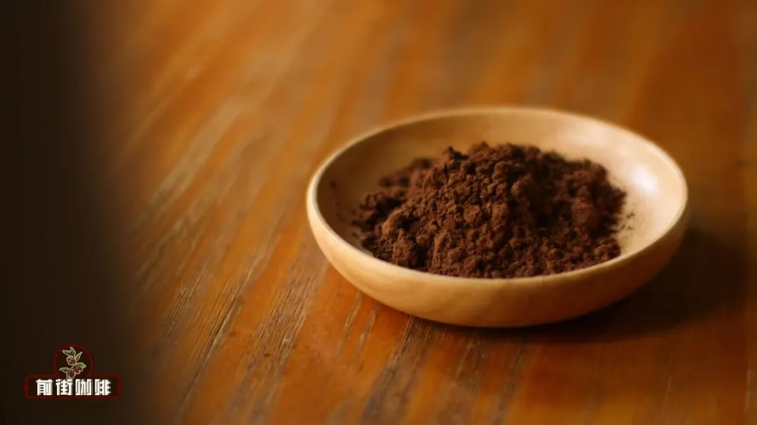 Tutorial on Making Salty Mocha: A Comprehensive Coffee Blending Guide from Clarified Milk to Hot and Iced Versions