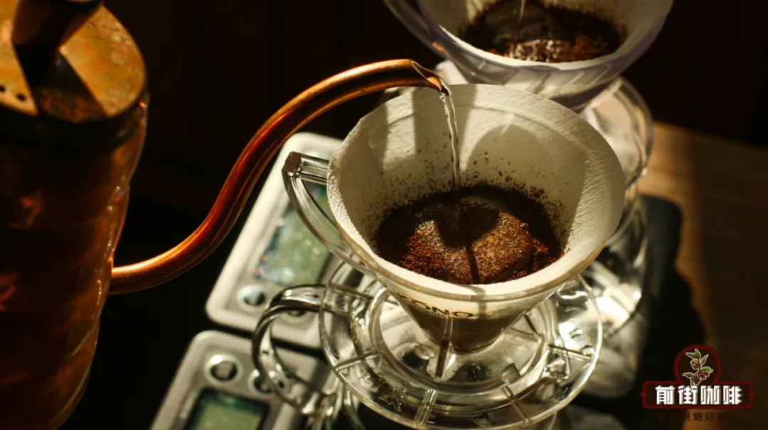 Analysis of the Bloom Puff in Pour Over Coffee: Judging Freshness and Extraction Effectiveness from the Expansion Level