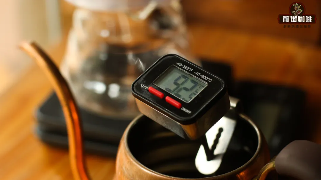 The Science of Pairing Pour Over Coffee with Milk: A Complete Guide to Temperature, Ratio, and Flavor Balance