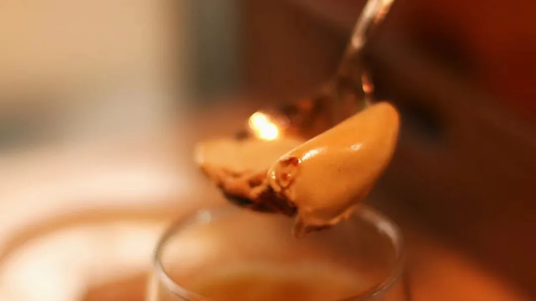 Analysis of the Unique Flavor of Naples Coffee and a Complete Guide to Making Whipped Cream