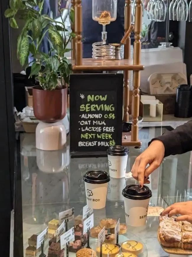 Melbourne cafe stuns with breast milk option!The truth behind the $5 price tag and global cases