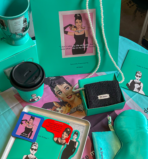 Mstand × Hepburn Collaboration Pearl Chain Bag Review: High on Style but Low on Practicality—How Should Coffee Lovers Choose Their Merch?