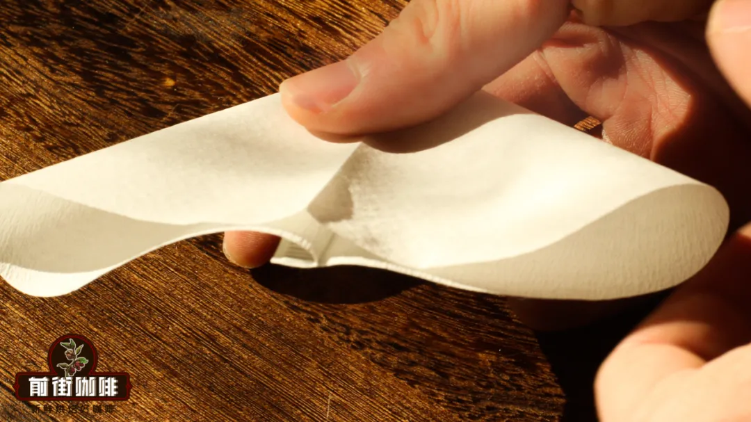 Complete Guide to Pour Over Coffee Filter Paper Folding: V60 Cone Filter Cup Adaptation Tips and Paper Selection Guide