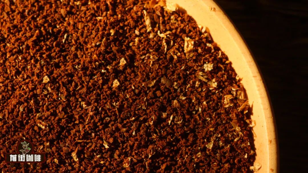 In-depth Analysis of the Differences Between Washed and Natural Coffee: Causes of Silver Skin Residue and Techniques for Handling White Fluffy Residues