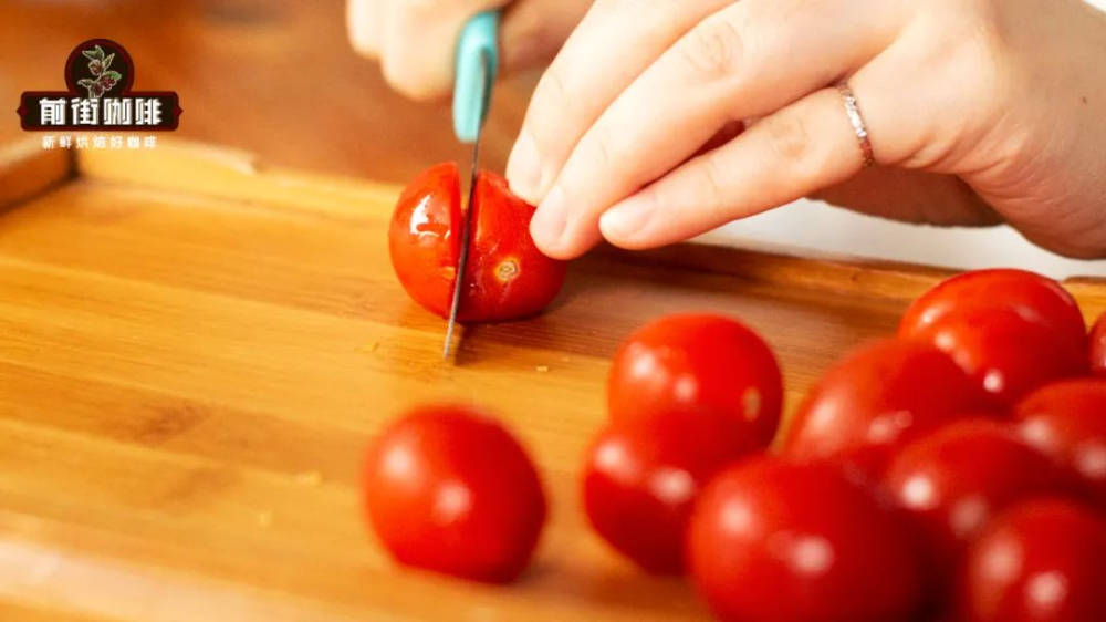 How to make small tomato iced Americano? A taste test analysis of the flavor combination of tomato juice with pour over coffee