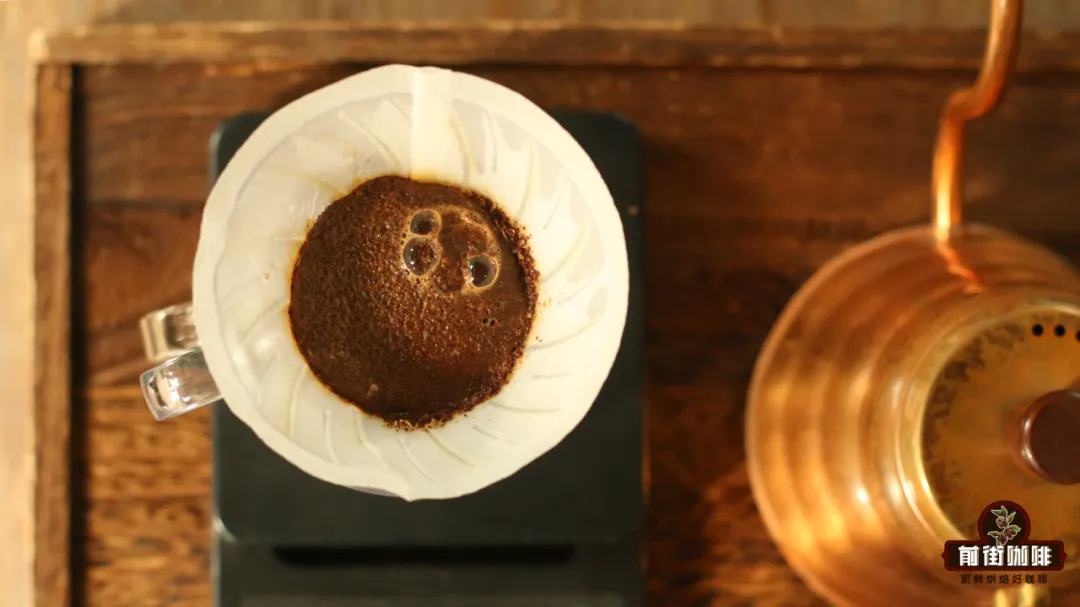 How does the color of a coffee cup affect flavor perception? Practical tips for selecting tasting cups
