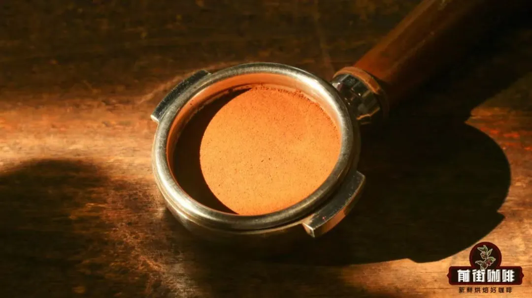 Espresso Distribution & Tamping Techniques | Avoid Channeling to Improve Extraction Uniformity
