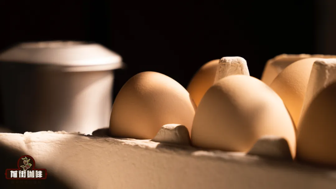 A Complete Guide to Making Vietnamese Egg Coffee: From Its History to a Hands-On Liquid Tiramisu Tutorial