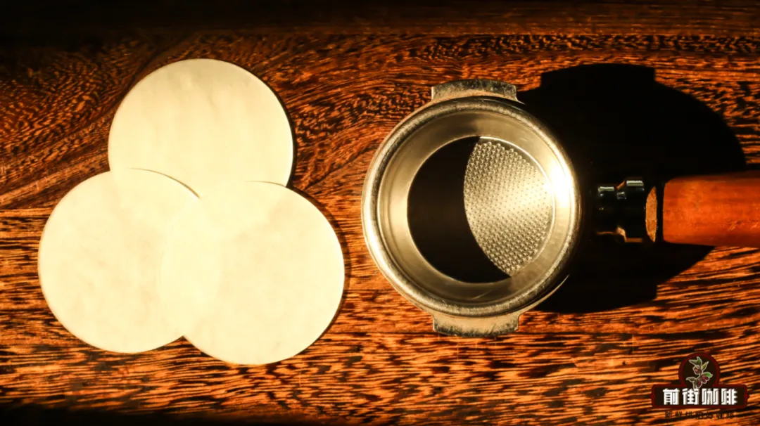 The benefits and risks of using a round filter paper in espresso: Position makes a big difference