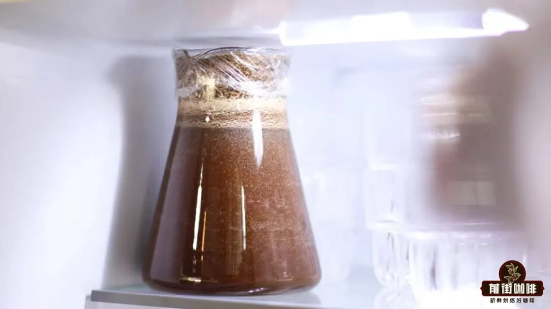 How to Brew Strong Cold Brew Coffee? A Complete Guide to Coffee-to-Water Ratio, Steeping Time, and Grinding Techniques