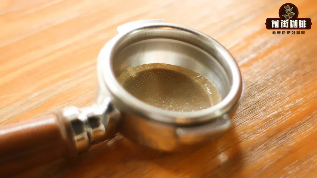 The benefits and risks of using a round filter paper in espresso: Position makes a big difference