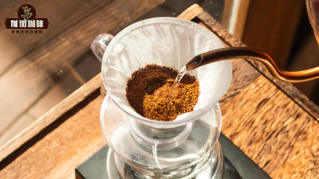 What to do if your high-altitude light roast pour over extraction is too slow? A practical guide to slow-flow three-stage brewing with small water streams