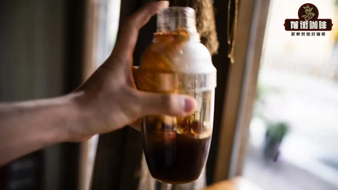How to Make Italian Iced Shaken Coffee Caffè Shakerato | Analysis of Three Recipes and Foam Techniques