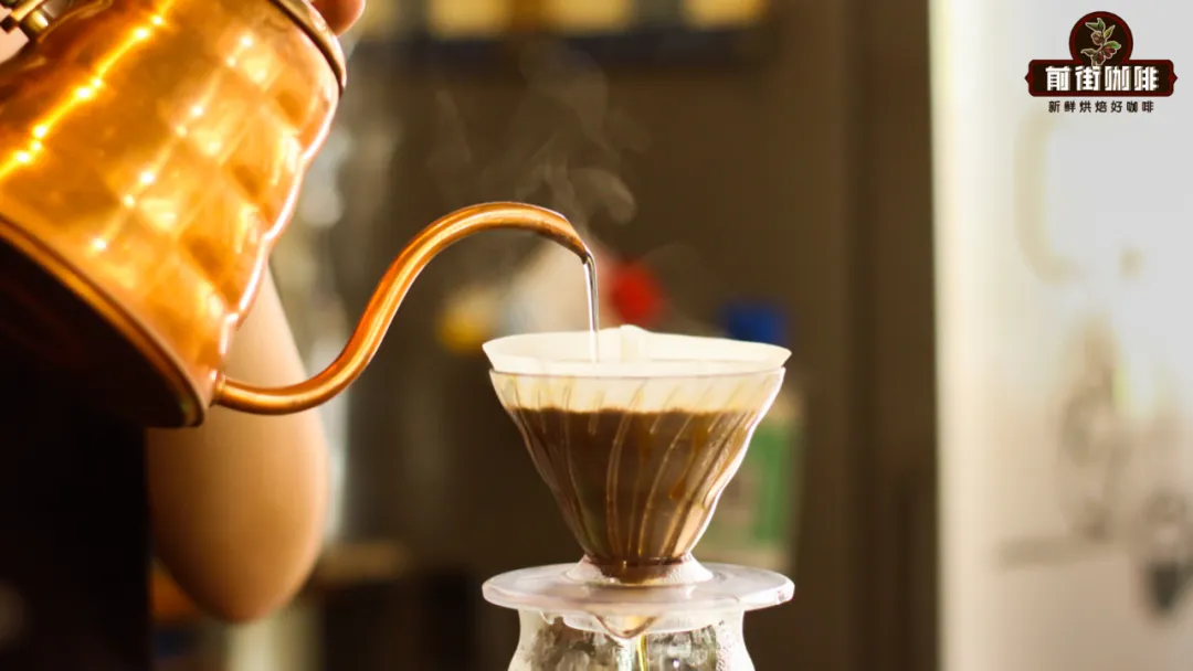 A Complete Guide to Pour Over Coffee Pouring Techniques: How Water Flow Path, Height, and Speed Affect Flavor