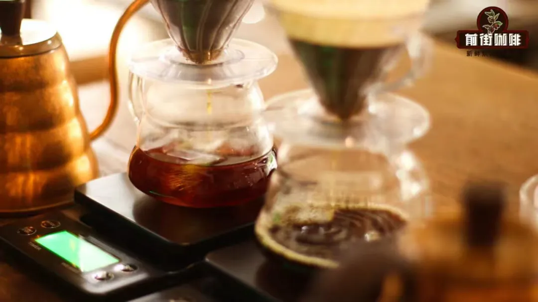 Beginner's Guide to Iced Pour Over Coffee: Mastering Coffee-to-Water Ratio, Water Temperature, and Pouring Techniques to Enhance Flavor