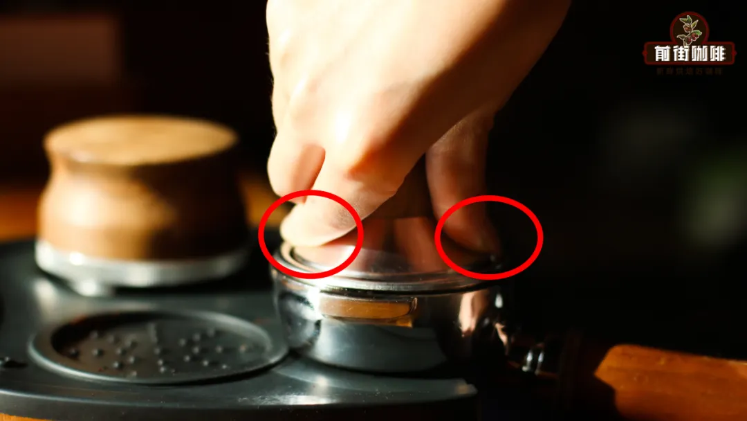 Complete Guide to Distributing & Tamping Espresso: Dosing Pressure, Even Distribution Techniques & Channeling Issues